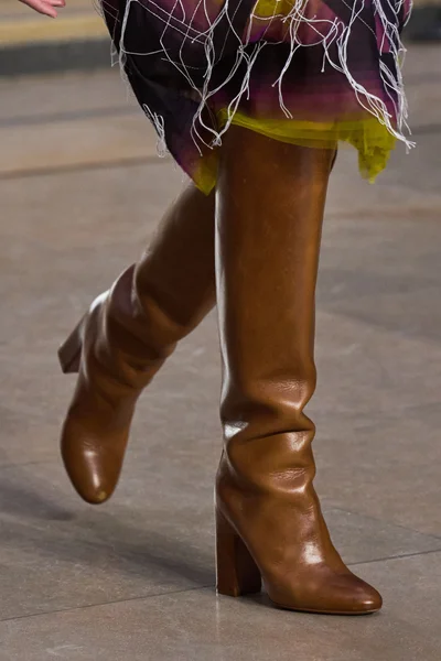 Look 74